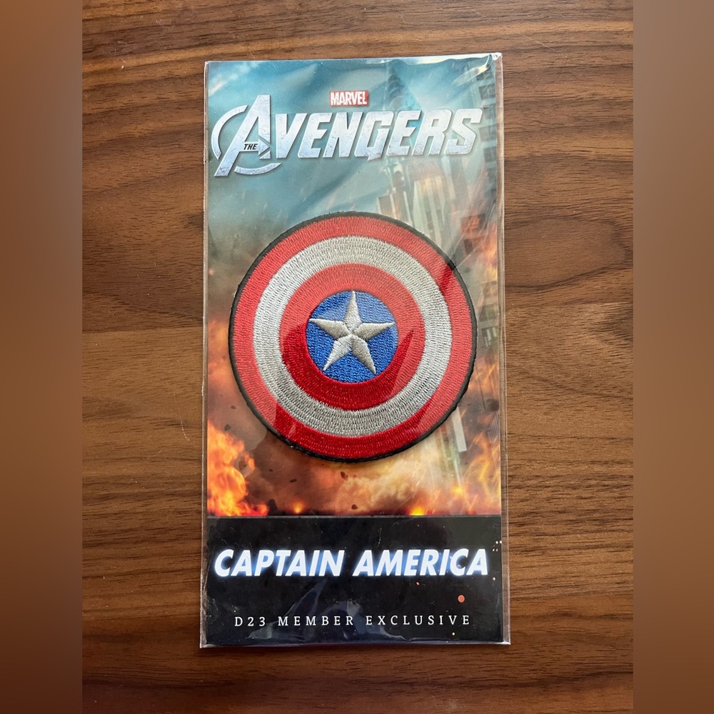 Disney D23 Member Exclusive Marvel Avengers captain America Patch